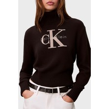 Calvin Klein Logolu Pamuklu Relaxed Fit Balıkçı Yaka Kazak LV047D354GUB1 Bayan Kazak LV047D354G Ub1