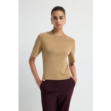 Adl Yakası Taş Detaylı Triko Kazak Camel 13943006002