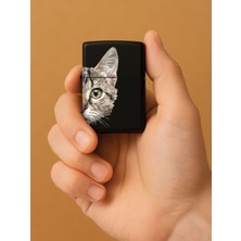 Nurdic Özel Tasarım Şık ve Dayanıklı Uv Desenli Baskılı Benzinli Metal Çakmak Cat Prizma