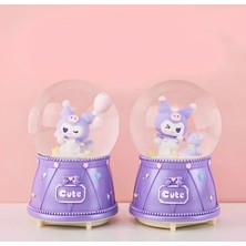 MCM Group Kuromi Işıklı Müzikli Kar Küresi Orta Boy ALK3118 ( Lisinya )