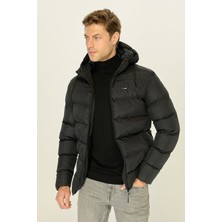 River Green Erkek Siyah Elyaflı Rüzgar Geçirmez Kışlık Şişme Mont Spor Kullanım İçin