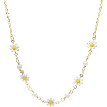 Tesbihane Altın Renk Metal Zincirli Inci Süslemeli Kır Çiçeği Detaylı Kadın Kolye