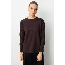 Mizalle Kol Düğmeli Kahverengi Yuvarlak Yaka Ince Triko Kazak