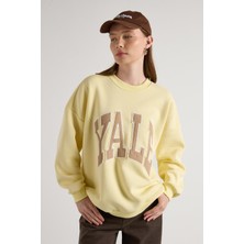 Minaaise Nakışlı 3 İplik Şardonlu Oversize Sweatshirt Sarı