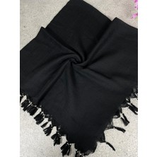 Sobe Hediyelik Siyah Yazma Eşarp – Püskül Kenarlı, Pamuklu Kumaş