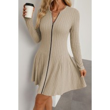 Aisha Elbise Kadın Uzun Kollu Önden Fermuarlı Pileli Şardonlu Kaşkorse Mini Elbise