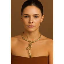 The Secret Desire Cesaretin Sembolü, Zarafetin Imzası: Özel Seri Sarmal Yılan Tasarım Gold Choker Kolye