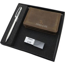 Signator D283 Isme Özel Set - Deri Kartlık + 32GB. Kristal USB Bellek  + Kalem Seti | Isme Özel Hediyelik Set