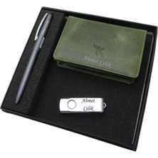 Signator D284 Isme Özel Set - Deri Kartlık + 32GB. USB Bellek  + Kalem Seti | Isme Özel Hediyelik Set