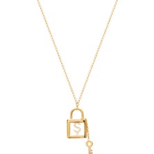 Emiliano Jewellery Zirkon Taşlı Pırlanta Montür Altın Kaplama Anahtarlı Kilit Ş Harfi Gümüş Kolye