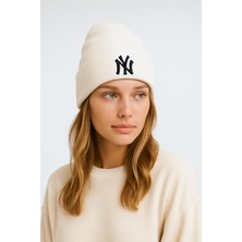 Verahed Ny New York Nakışlı Yumuşak Dokulu Unisex Kışlık Şapka Akrilik Beyaz Renk Triko Bere