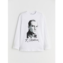 Lc Waikiki Yeni Sezon Bisiklet Yaka Atatürk Baskılı Erkek Çocuk Tişört