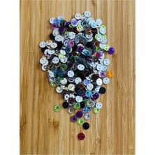 öztürk Oya, Havlu, Çeyizlik, Abiye Giyim Taş Görünümlü Plastik Pul. 1cm. 25GR. Tahmini 275-295 Adet Arası.
