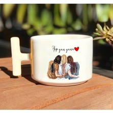 Hep Yan Yana Üç Arkadaş Karakter Baskılı Beyaz T Kulp Kupa Bardak