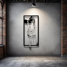 STE Şarap Tutan Kadın Metal Duvar Dekoru – Modern Minimalist Çizgisel Sanat
