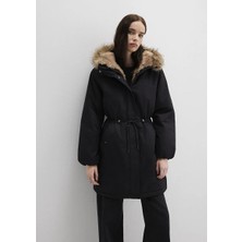 Mavi Siyah Parka 1110786-900  Kadın Suni Kürk Detaylı Model Günlük Kullanım İçin Rahat Kesim