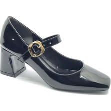 Kocamanlar Feles Baretli Detaylı Küt Burun Topuklu Kadın Ayakkabı