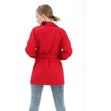 Isawella Düşük Omuz Kemerli Atlas Kumaş Blazer Ceket - Kırmızı