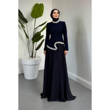 Merven Akyüz Ravell Boynu ve Bel Kısmı Taşlı Abiye Koyu Lacivert