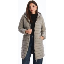 LC Waikiki Lcwaıkıkı Classic Kahverengi Kapüşonlu Kadın Şişme Mont