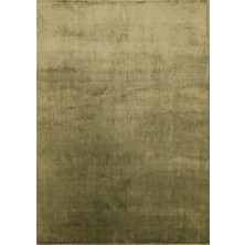 Kalesta Halı Pier Green, El Dokuma Teknikleri ile %100 Naturel Viskondan Üretilen Sade Tek Renk Salon Halısı