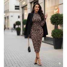 Aisha Elbise Kadın Uzun Kollu Balıkçı Yaka Leopar Desenli Midi Boy Elbise