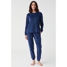 Catherine's Yumuşak Dokulu Uzun Kol Kadın Kadife Pijama Takım 2615