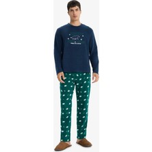 DeFacto Ultra Yumuşak Pijama Takımı Regular Fit Polar Baskılı Uzun Kollu Üst Desenli Uzun Alt F4671AX25WN