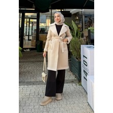 Tesettür Diyarı Ribana Içi Kürklü Suni Deri Kaban- Krem