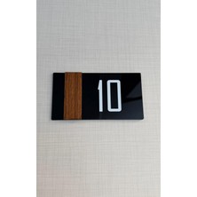Yönline 2 Adet Siyah Parlak Pleksi Üzeri Ceviz Şerit Desenli 13X7 cm Kapı Numarası Kendinden Yapışkanlı