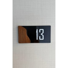 Yönline 2 Adet Siyah Parlak Pleksi Üzeri Ceviz Desenli 13X7 cm Kapı Numarası Kendinden Yapışkanlı