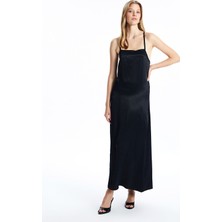 Lc Waikiki Yeni Sezon Kare Yaka Askılı Saten Elbise