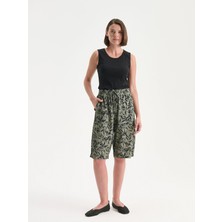 Lc Waikiki Yeni Sezon Beli Lastikli Çiçekli Kadın Şort