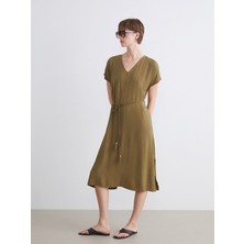 Lc Waikiki Yeni Sezon V Yaka A Kesim Elbise