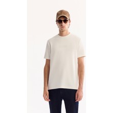 AVVA Erkek Ekru Bisiklet Yaka Viskon Karışımlı Bi-Stretch Baskılı Regular Fit T-Shirt A52Y1018