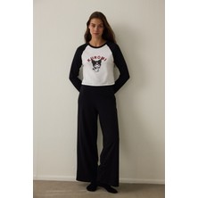 Penti Kırık Beyaz Kuromi Baskılı Kayık Yaka Pamuklu Uzun Kollu Pijama Takımı