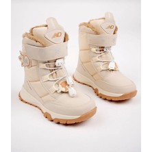 Içi Kız Çocuk Bot