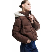 Koton Kapüşonlu Fermuarlı Içi Peluş Çıtçıt Düğmeli Cepli Şişme Mont