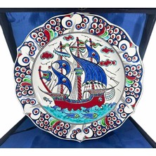 Çini Evi Kalyon Desenli Iznik Çini Tabak – Yeni Başlangıç ve Kariyer Hediyesi