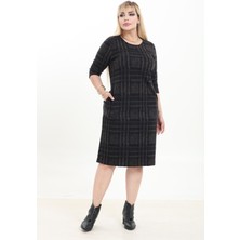 Modayız Çift Cepli Desenli Esnek Kışlık Büyük Beden Midi Elbise 22B-2745