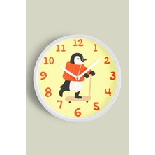 Güneş Gözlüklü Kaykay Yapan Sevimli Penguen Çocuk Odası Modern Duvar Saati - 30CM - Önü Camlı