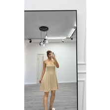 Daves Işlemeli Kare Yaka Ekru