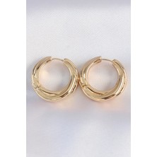 Shopwe Pirinç Gold Renk Asimetrik Kıvrım Küpe