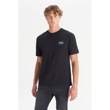 Wrangler %100 Pamuk Relaxed Fit Rahat Kesim Bisiklet Yaka Tişört