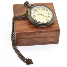 MiraLive Ahşap Kutulu Pirinç Köstekli Saat Model 1