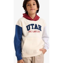 DeFacto Oversize Geniş Kalıp Kapüşonlu Baskılı İçi Yumuşak Tüylü Sweatshirt Erkek Çocuk G5561A825CW