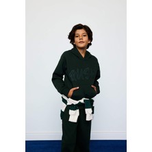 DeFacto Oversize Geniş Kalıp Kapüşonlu Baskılı İçi Yumuşak Tüylü Sweatshirt Erkek Çocuk G4382A825WN