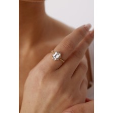 Yavuz Kuyumculuk 14 Ayar Altın Taşlı Baget Yüzük