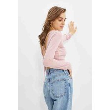 Milla Gül Kurusu Cut Out Detaylı Crop Örme Bluz