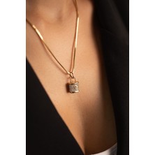 Yavuz Kuyumculuk 14 Ayar Altın Kalın Küp Zincir Taşlı Kilit Kolye